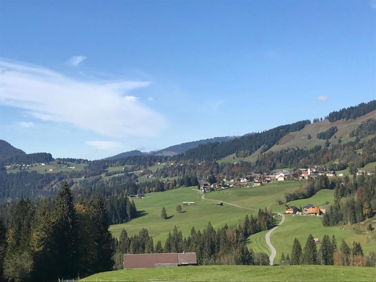 Ferienwohnung Morgentau Am Rande Der Wildnis Sibratsgfäll Exteriör bild